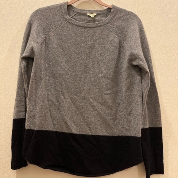 Project 100% Cashmere Grey and Black Crew Neck Sweater- Size Small - Picture 2 of 5